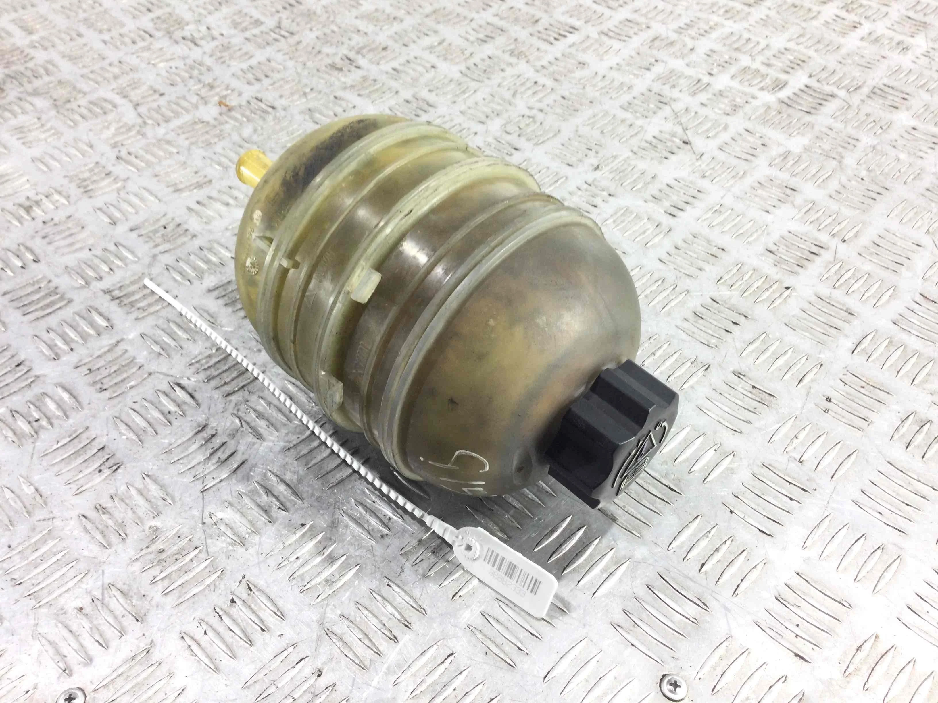 Бачок расширительный Peugeot 206 1 поколение (1998-2003) бензин 1.4 i Механика Х/б