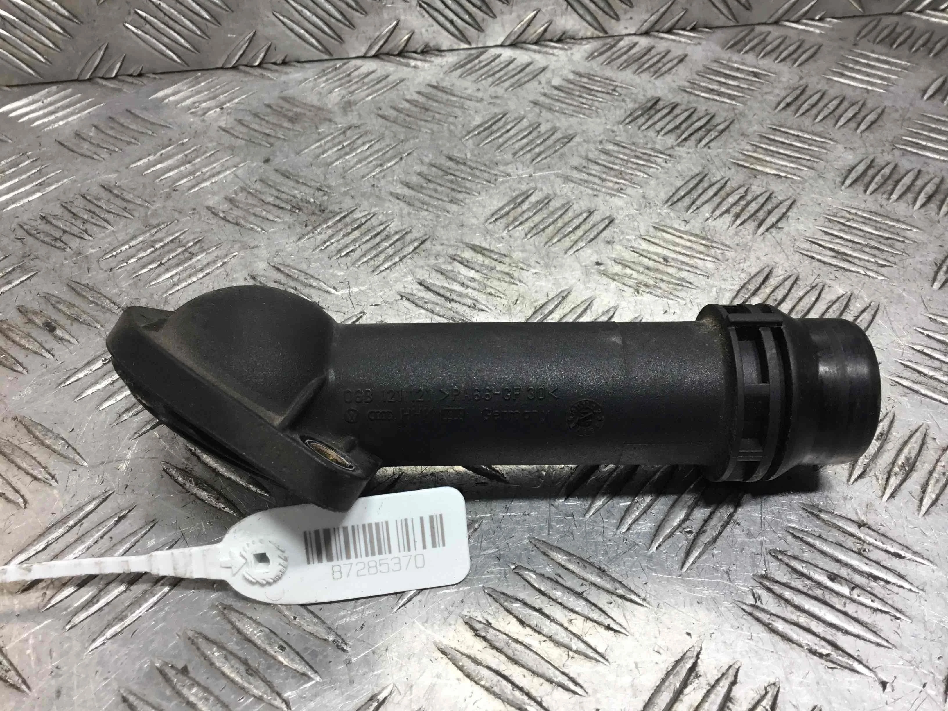 Корпус термостата Audi A4 B5 (1994-1999) бензин 1.6 i Механика Седан