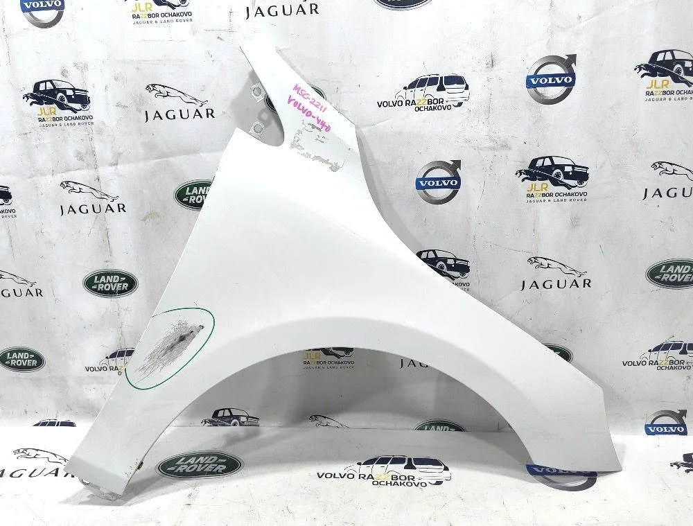 Крыло переднее правое Volvo V40 CC 2012-2019 V40 II (2012—2016)