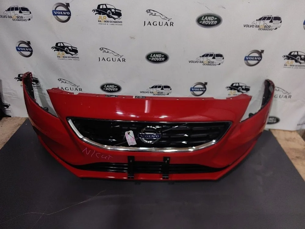 Бампер передний Volvo V40 2012-2016 Дорестайлинг V40 II (2012—2016)