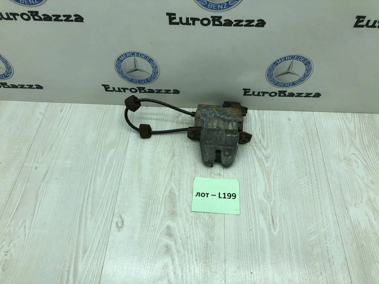 Замок крышки багажника Mercedes W203 Универсал