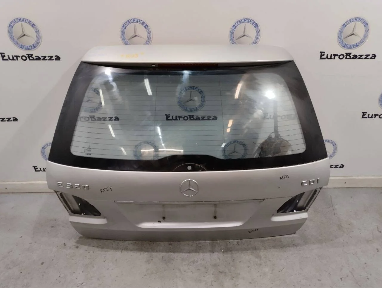 Крышка багажника Mercedes W211 Wagon