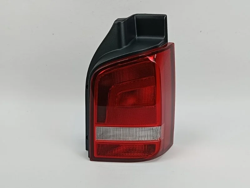 Фонарь Volkswagen Transporter T5