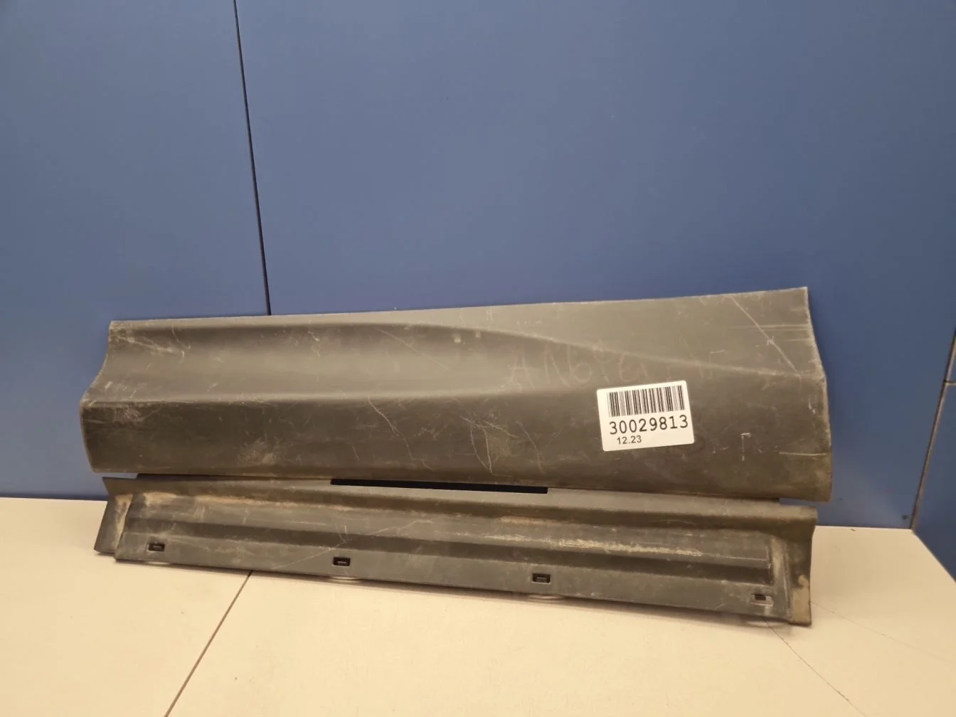 Молдинг двери левый задний для Toyota RAV 4 2013-2019