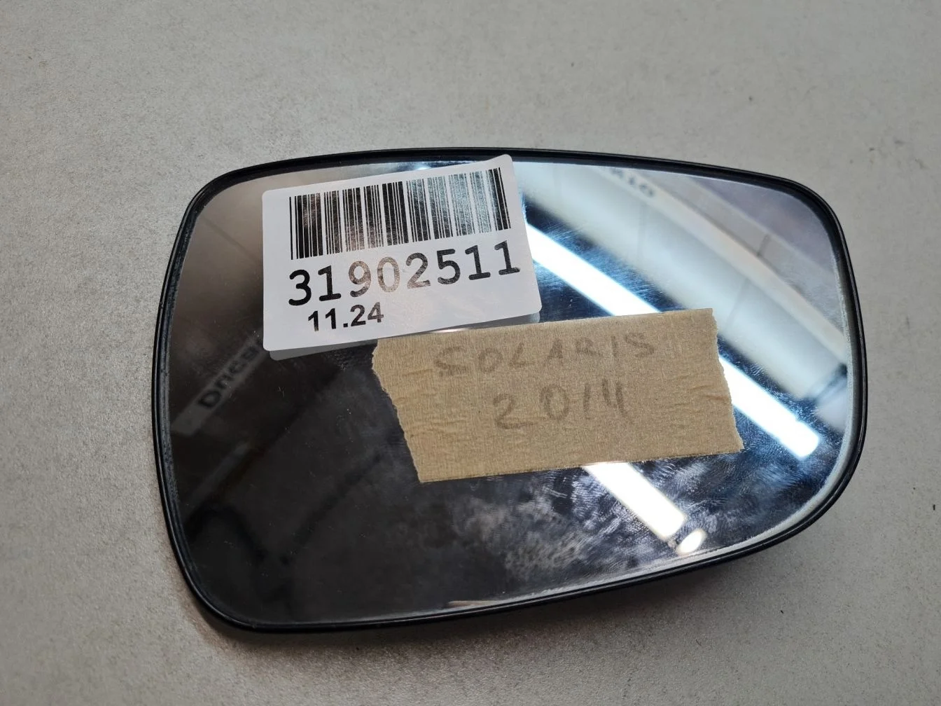 Зеркальный элемент правый для Hyundai Solaris 2010-2017