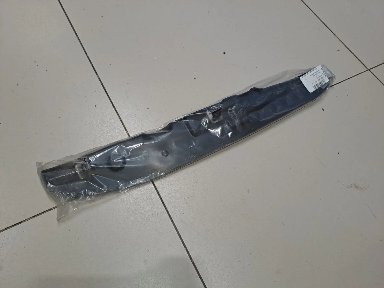 Уплотнитель крыла передний правый для Volkswagen Jetta A6 2010-2018