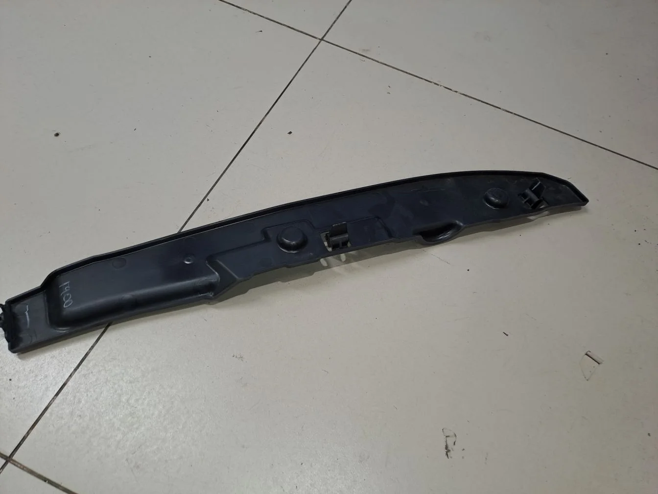 Уплотнитель крыла передний правый для Volkswagen Jetta A6 2010-2018