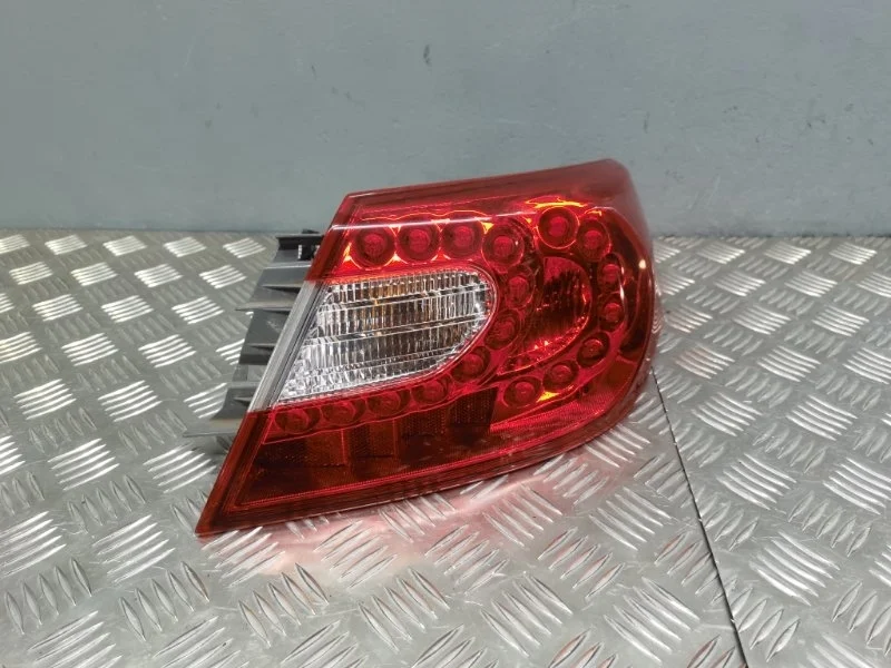 Фонарь Infiniti M Y51