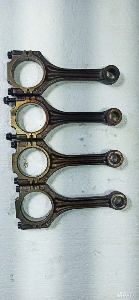 Шатун 1.6 cfn bts vw polo skoda fabia 036198401k