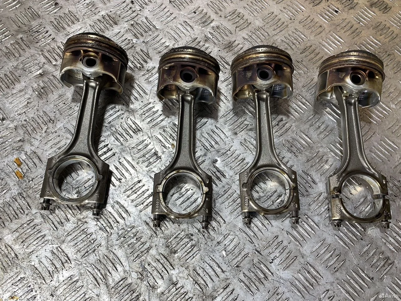 Шатун 1.8 cdab cda vw audi skoda 06j198401f