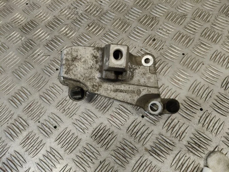 Кронштейн кпп Renault Megane