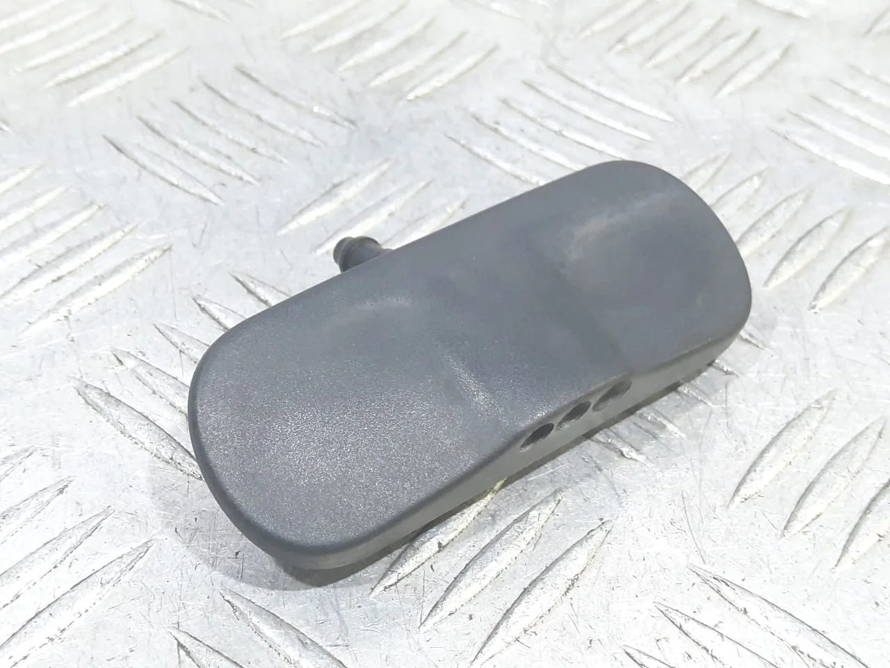 [Б/У] Форсунка омывателя лобового стекла правая [Код: 00529395 ]