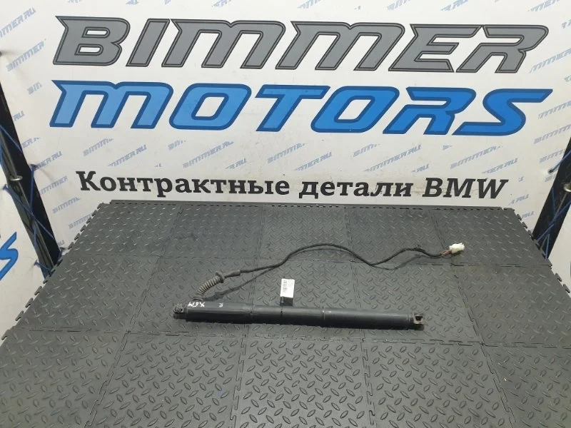 Амортизатор крышки багажника Bmw X5M 51247332696 Е70 S63B44A, правый