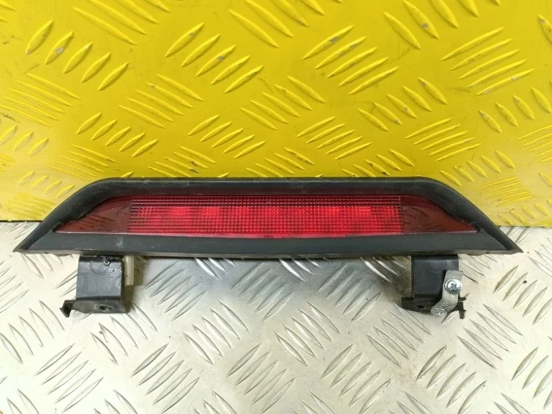 Фонарь задний (стоп сигнал) Nissan Pathfinder (R51M) 2004-2013 2008 26590EA50B 2.5 D YD25DDTI