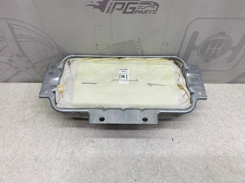 Подушка безопасности в торпеду Mercedes-benz GLS 2017 X166