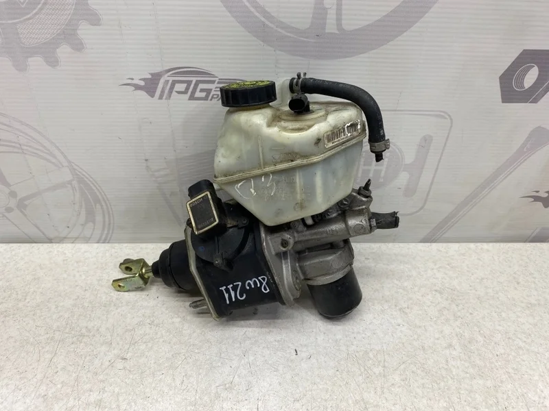 Главный тормозной цилиндр Mercedes-benz 2002 W211