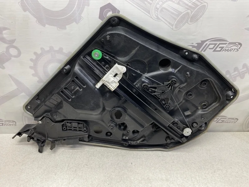 Стеклоподъемник задний правый Mercedes-benz 2016 W222