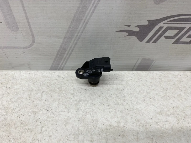 Датчик распредвала Mercedes-benz ML W163