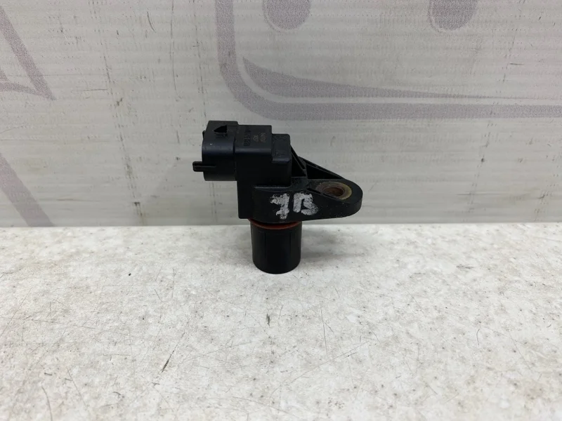 Датчик распредвала Mercedes-benz ML W166