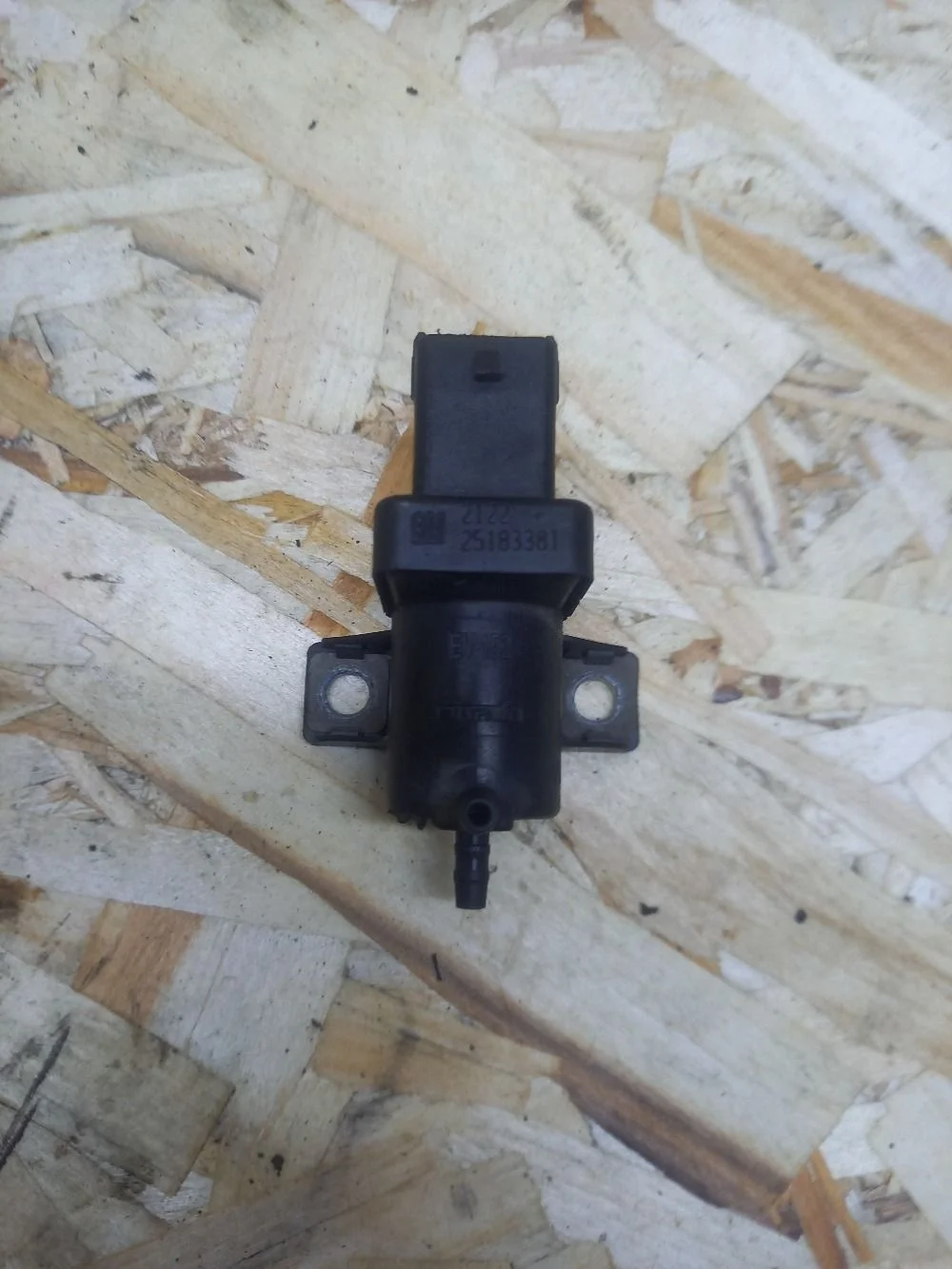 Клапан рециркуляции выхлопных газов Opel Antara I рестайлинг (2010—2017) 2012 SUMMIT WHITE (OP 40R)