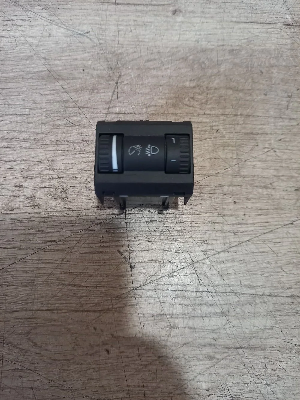 Кнопка корректора фар Skoda Octavia II рестайлинг (2008—2013) 2012 3U/F8K