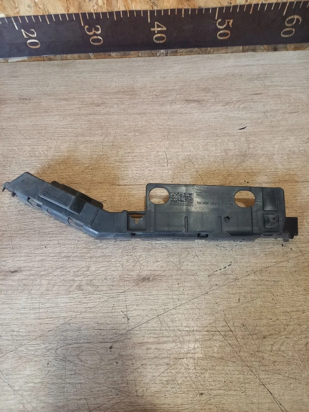 Кронштейн переднего бампера правый Opel Antara I рестайлинг (2010—2017) 2012 SUMMIT WHITE (OP 40R)