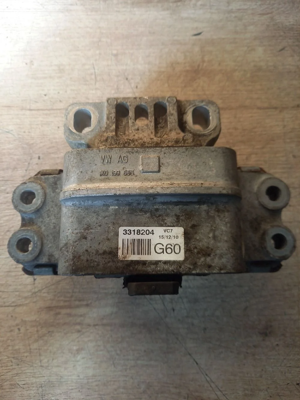 Опора двигателя Skoda Octavia II рестайлинг (2008—2013) 2012 3U/F8K