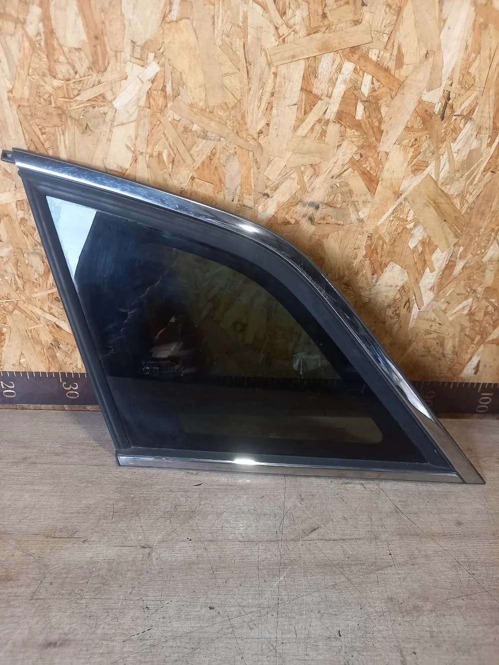 Форточка задняя Opel Antara I рестайлинг (2010—2017) 2012 SUMMIT WHITE (OP 40R)