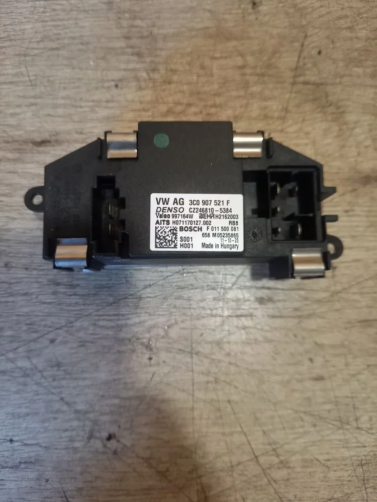 Резистор отопителя Skoda Octavia II рестайлинг (2008—2013) 2011