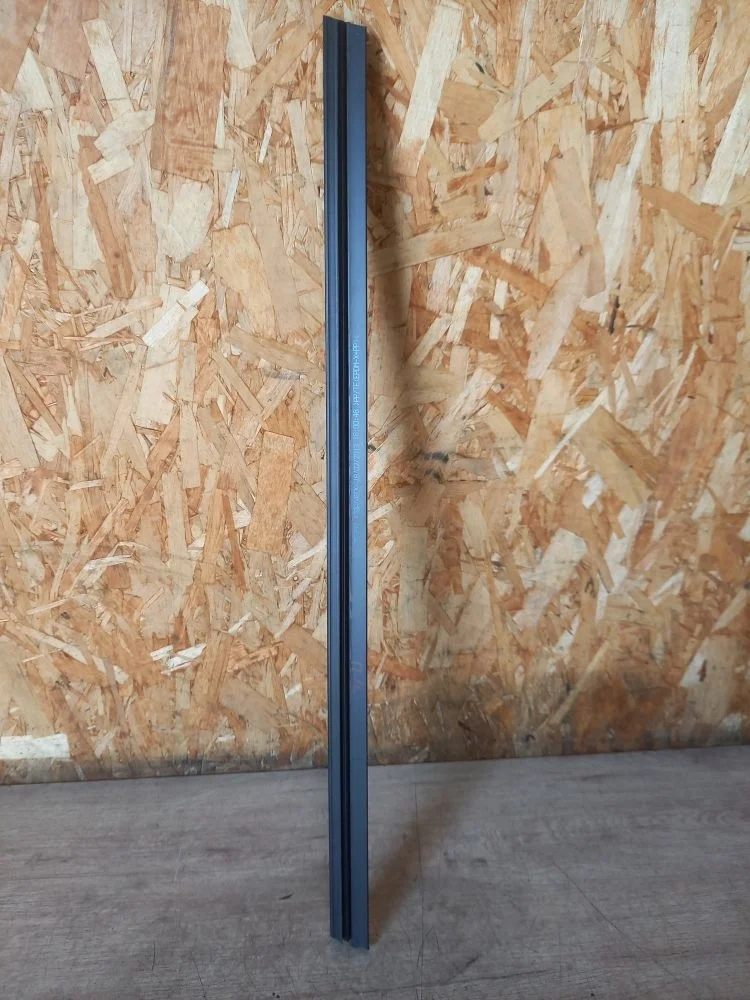 Уплотнитель стекла двери Skoda Octavia II рестайлинг (2008—2013) 2011