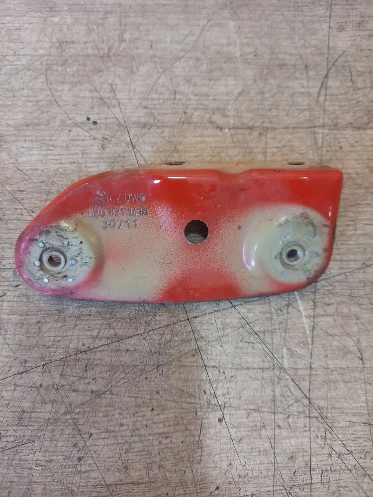 Кронштейн крепления крыла Skoda Octavia II рестайлинг (2008—2013) 2011