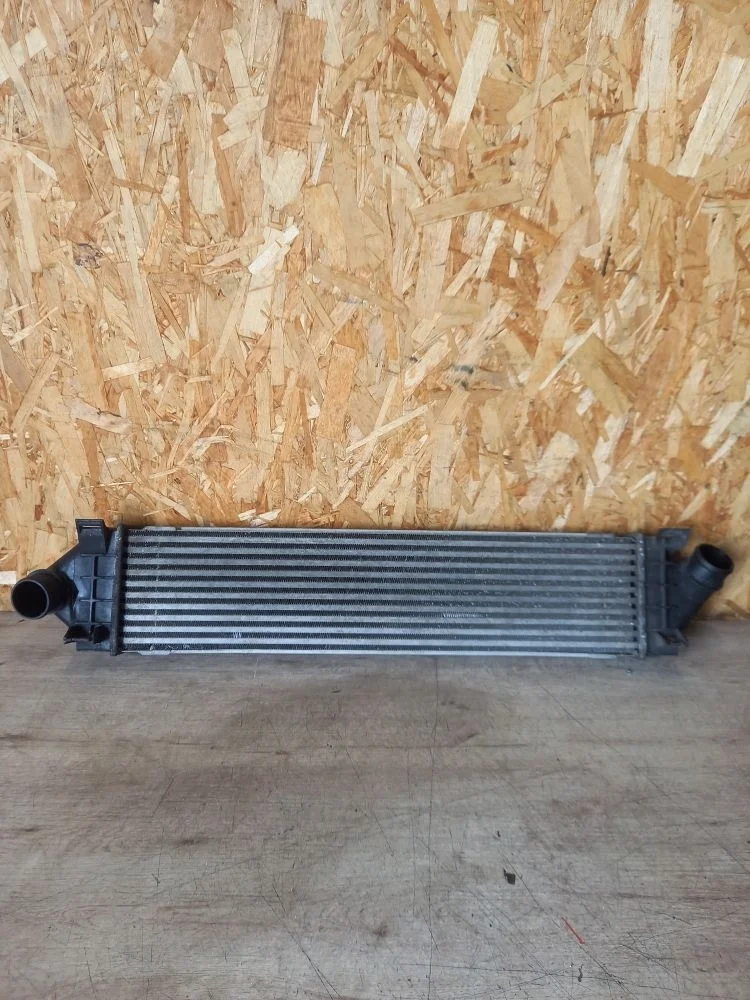 Интеркулер Ford Kuga I (2008—2012) 2012 белый