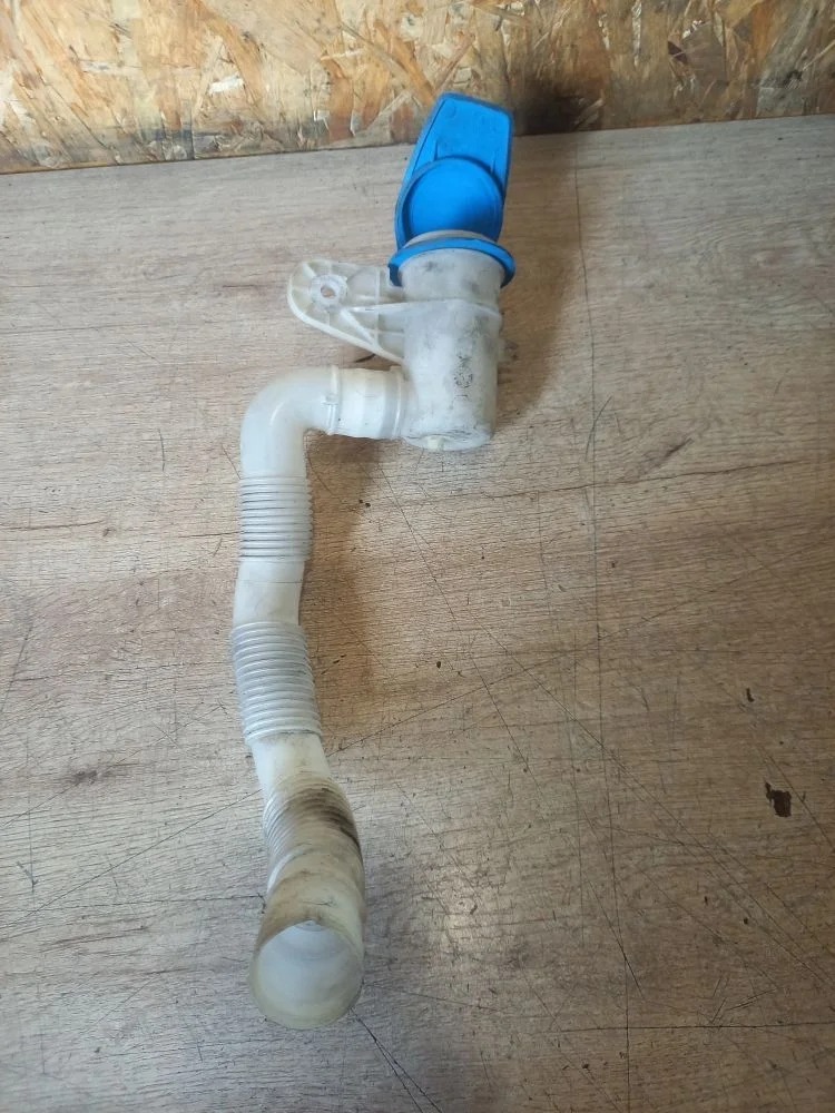 Горловина бачка омывателя Skoda Octavia II рестайлинг (2008—2013) 2011