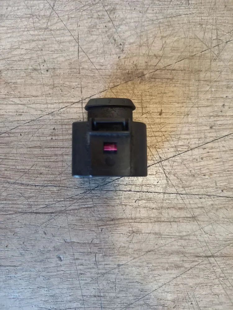 Разъем Skoda Octavia II рестайлинг (2008—2013) 2009 8E (Серебро)