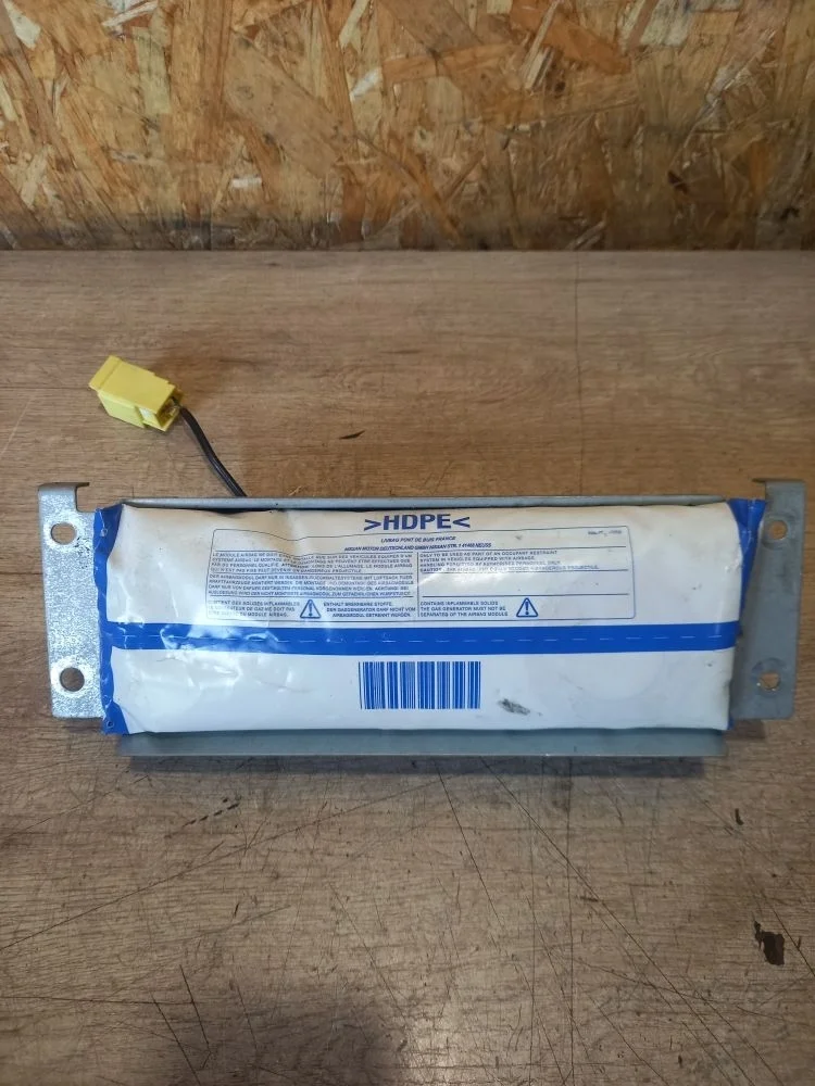 AIRBAG пассажирский Nissan Pathfinder III рестайлинг (2010—2014) 2012 GN0 - BLACK METALLIC