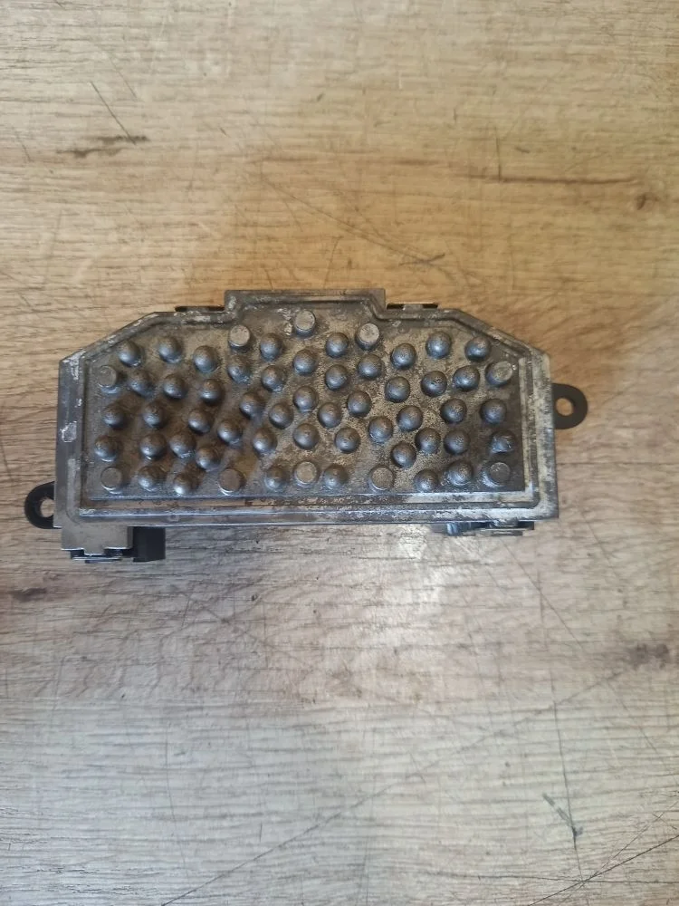 Резистор отопителя Skoda Octavia II рестайлинг (2008—2013) 2012 8B/F7W