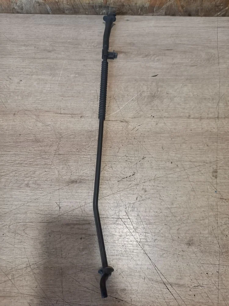 Держатель капота Nissan Pathfinder III рестайлинг (2010—2014) 2012 GN0 - BLACK METALLIC