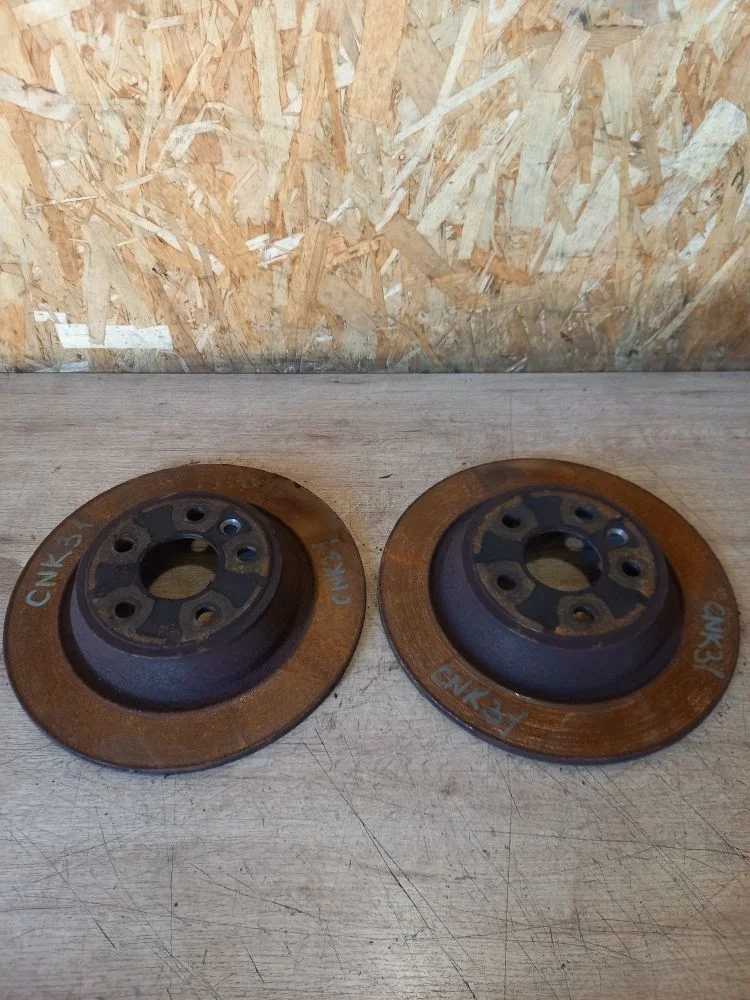 Диск тормозной задний Ford Kuga I (2008—2012) 2012 белый