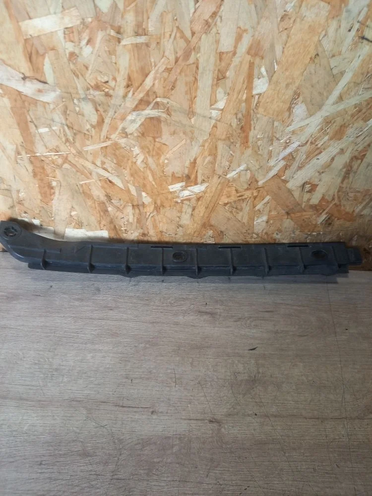 Кронштейн заднего бампера Skoda Octavia II рестайлинг (2008—2013) 2013 2G