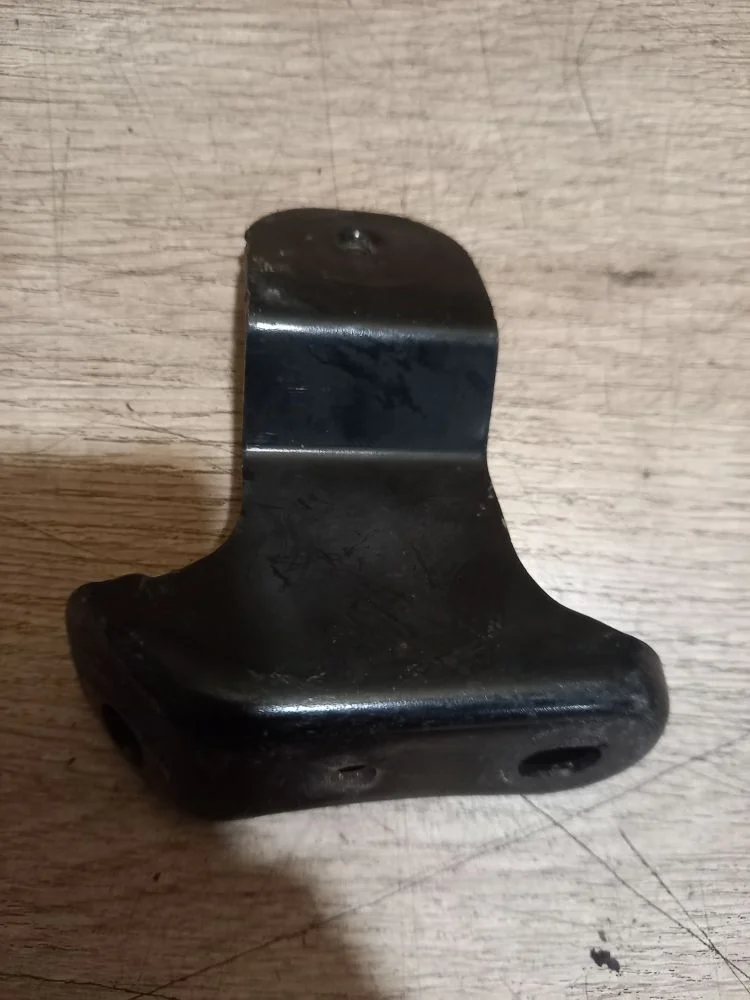 Кронштейн опоры двигателя Skoda Octavia II рестайлинг (2008—2013) 2012 9J9J