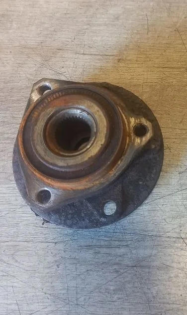 Ступица передняя Skoda Octavia II рестайлинг (2008—2013) 2012 8B/F7W