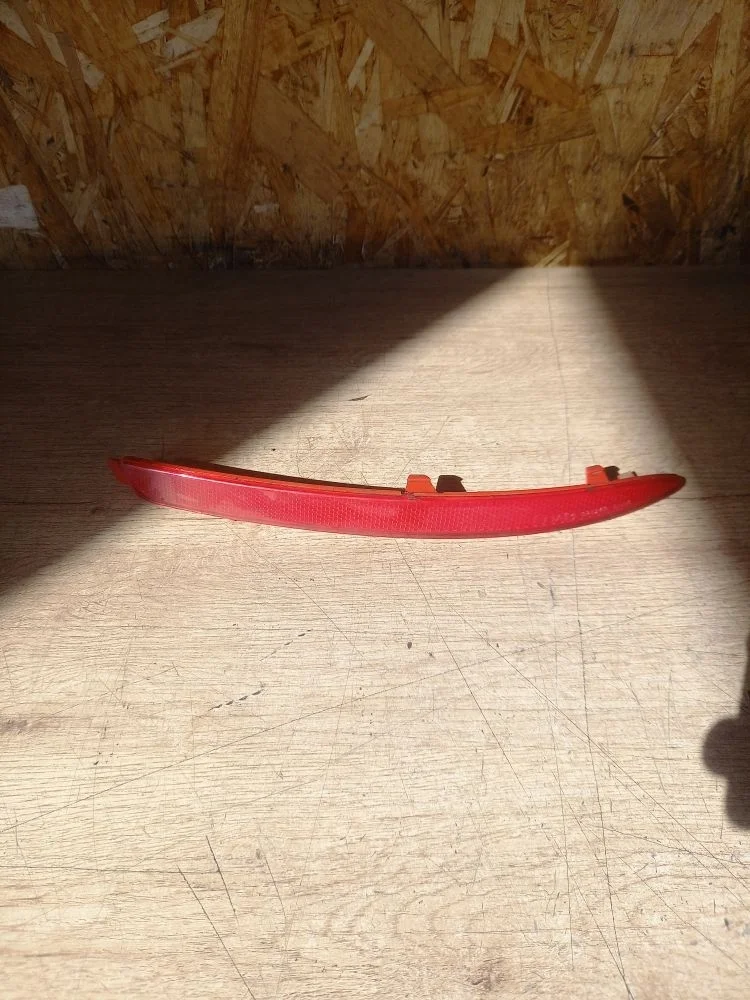 Катафот бампера Skoda Octavia II рестайлинг (2008—2013) 2012 9J9J