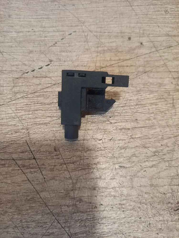 Выключатель концевой Skoda Octavia II рестайлинг (2008—2013) 2013 2G