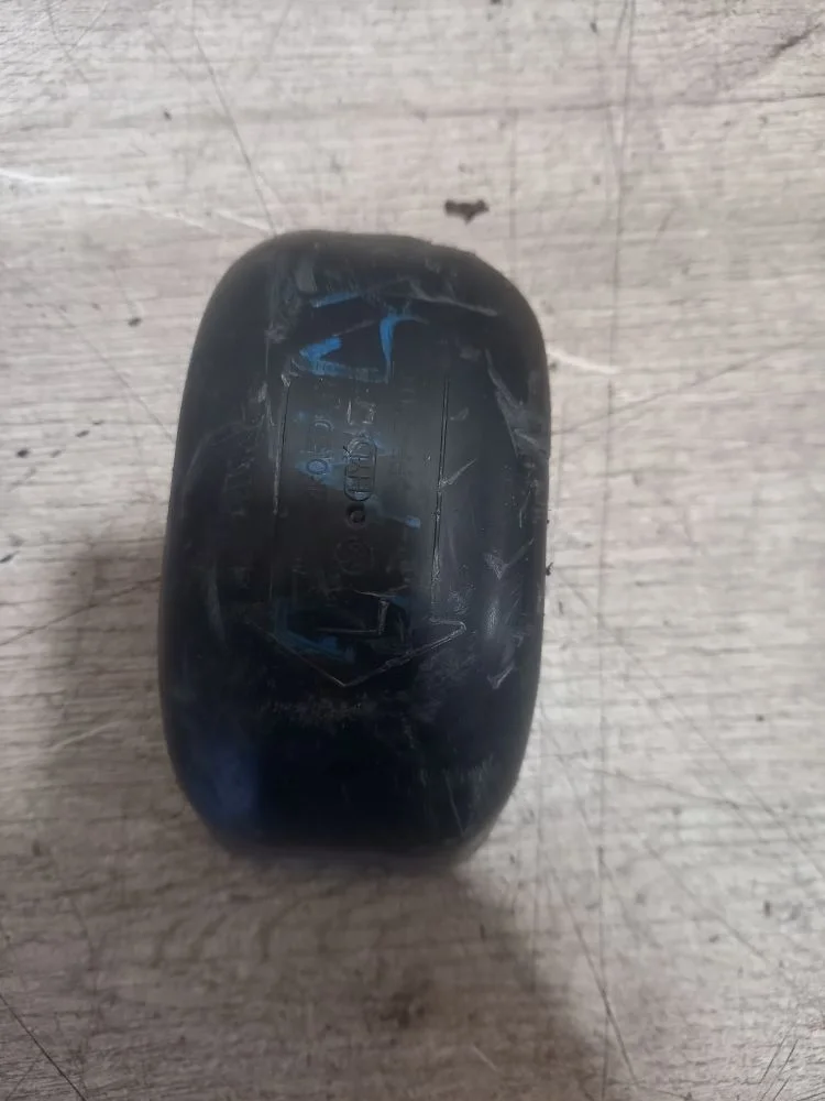 Пыльник кронштейна рычага Skoda Octavia Scout II рестайлинг (2008—2013) 2010 8B8B