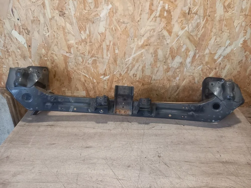 Усилитель переднего бампера Citroen C-Crosser I (2007—2013) 2008 KTZ - ЧЕРНАЯ ЭМАЛЬ PERLE (ПЕРЛ)