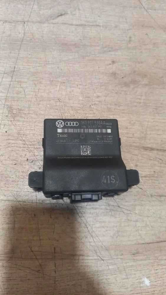 Блок электронный Skoda Octavia II рестайлинг (2008—2013) 2011 8D8D