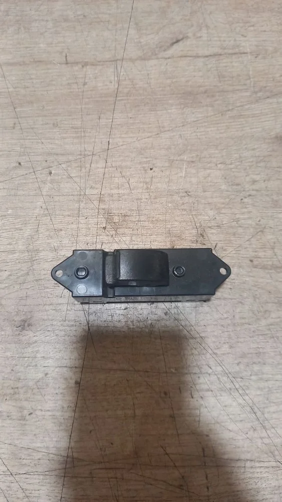 Кнопка стеклоподъемника Citroen C-Crosser I (2007—2013) 2009 Чёрный