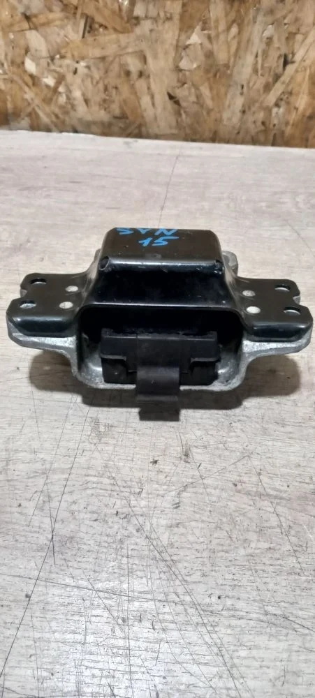 Опора двигателя Skoda Octavia II рестайлинг (2008—2013) 2009 8E (Серебро)