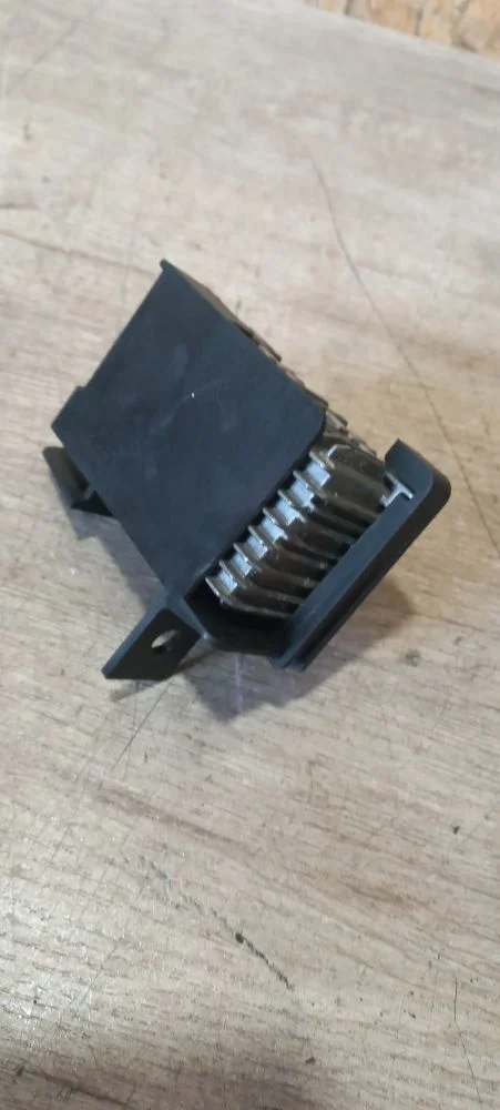 Реле свечей накала Opel Antara I рестайлинг (2010—2017) 2013 SUMMIT WHITE (OP 40R)