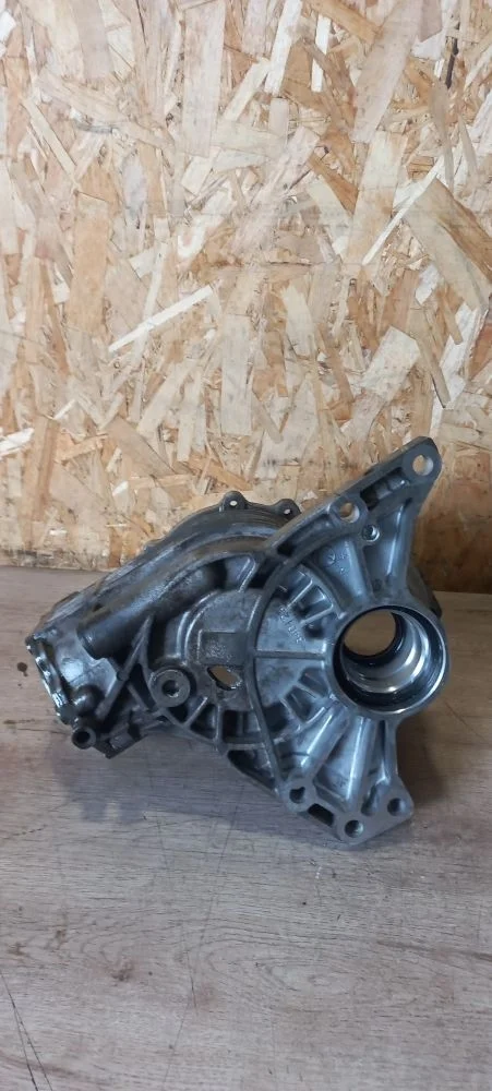 Корпус раздаточной коробки Opel Antara I рестайлинг (2010—2017) 2013 SUMMIT WHITE (OP 40R)